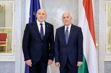 Mától nincs legfőbb ügyész, Baka András köztársasági elnök a helyére beugró helyettesével egyeztetett