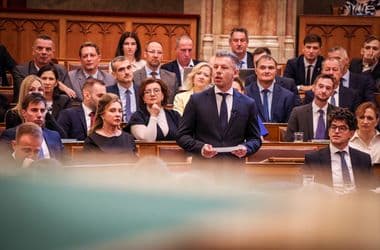 Süddeutsche-elemzés: Könnyebb leváltani az autokratákat, mint felszámolni az általuk okozott rendszerszintű károkat