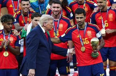 Süddeutsche Zeitung: A stadionokban egy szinte már elfelejtett Amerika jelent meg, de Trump mindent elrontott egy telefonhívással