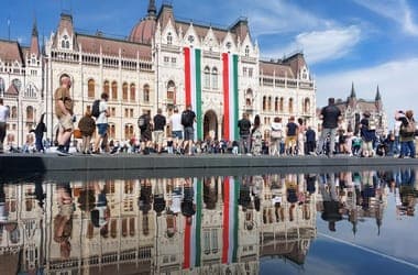 Szabó Andrea: Magyarország nem parancsra működik