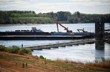 Az Európai Bizottság nem tudja megerősíteni, hogy panaszt tett Ausztria a fenékküszöb építése miatt