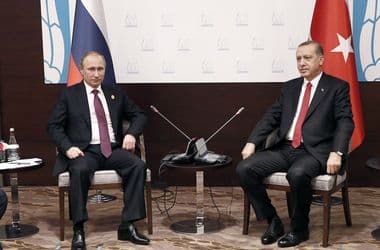 Törökország egy Oroszország és Kína által dominált szervezetbe is belépne