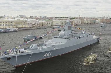 Német lap: Putyin újabb modern hadihajót vezényelt a Balti-tengerre