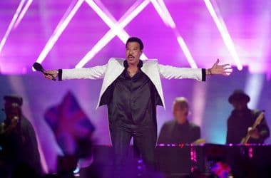Lionel Richie-t intenzív osztályra vitték