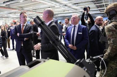 Az Orbán-kormány 110 milliárd forinttal sunnyogott be egy német tank fejlesztésébe