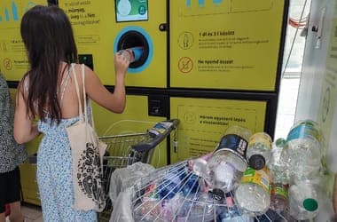 Még a palackvisszaváltási rendszert is máshogy látják a tiszások és a fideszesek