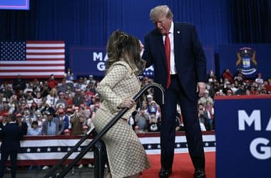 „Láttam már gyönyörű feneket, Nicki Minajét” – Trump elengedte magát Michiganben