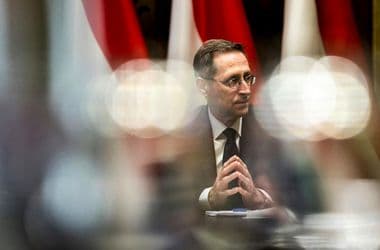Varga Mihály: A magyar folyamatok pozitívak, de a külső helyzet miatt érdemes óvatosnak maradni