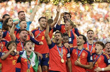 Az argentinok viselkedése bemocskolta a vb-döntőt, de a spanyolok csillogását nem tudta elhomályosítani