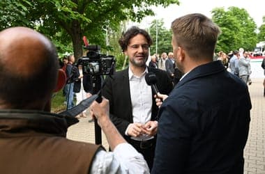 Havasi Bertalan: Nem tőlem kell félteni a (köz)médiát, hanem attól, aki Facebook-kommentben üzeni meg, ki lehet, vagy ki nem lehet az M1 Híradó új főszerkesztője