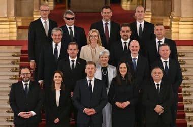 „Lépésről lépésre, bábról bábra” – Magyar Péter az államalapítás ünnepének előestéjén értékelte a Tisza-kormány első száz napját