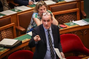 Feljelentés a közmédia irányítása miatt, vizsgálat az Országos Onkológiai Intézetben – Newscast