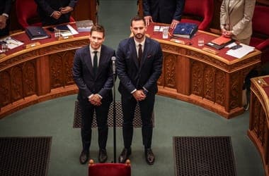 Négy vezető kormánypárti képviselő nem szavazta meg a volt minisztériumi szóvivő mandátumigazolását