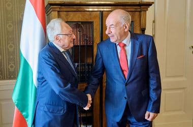 Százmilliókat kapott utazó nagykövetként az Orbán svájci bankáraként emlegetett Nagy István
