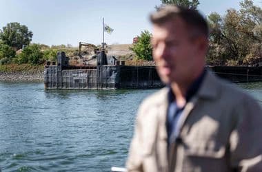 Magyar Péter: Egy nap alatt 5 ezer tonna kő érkezett Paksra