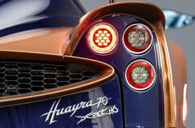 Ezt a ritkaságot nem kímélték: 100 ezer kilométert futott ez a Pagani Huayra