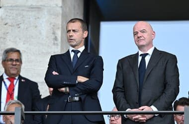 Az UEFA tagországai bojkottálnák a FIFA tornáit