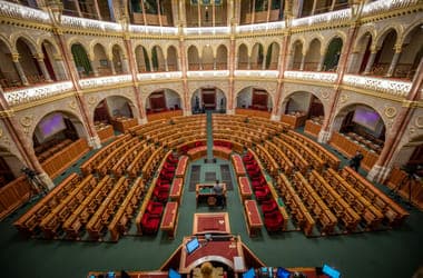 Meglepő prognózis a Frankfurter Rundschaun: így rendeződhet át a politikai paletta a következő magyarországi választáson