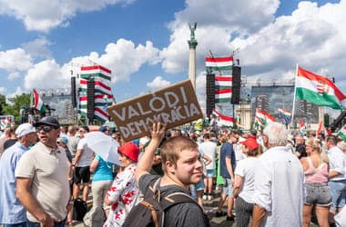 Az Orbán-rendszer, a Tisza-kormány és a többség határai