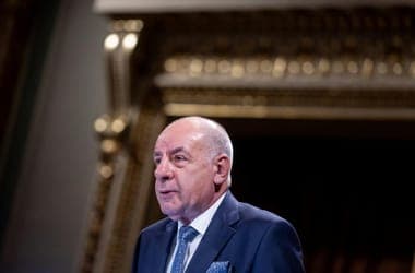 Sulyok Tamás határozatot adott ki: Egyes közszereplők emberi méltóságukban erkölcsi korlát nélkül megalázhatók