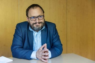 Kármán András elmagyarázta, miért nem élnek a Fidesz kedvelt adósságszépító trükkjével