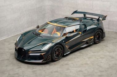 Nem volt elég feltűnő az ötmillió eurós Bugatti, jött a Mansory