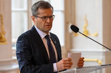 Krausz Ferenc lemondott a Corvin-láncról