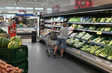 „Az utolsó szögeket veri az ágazat koporsójába” – az árrésstop eltörlését sürgetik a zöldségtermesztők