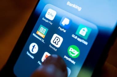 A Revolut 24 órás periódusban is engedi a költési limitet