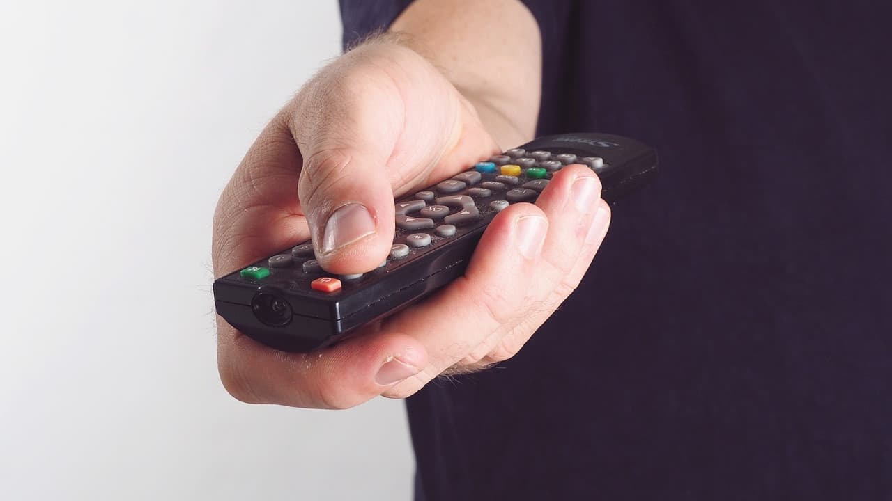 Lemondott Szerbiában a köztévé vezetője