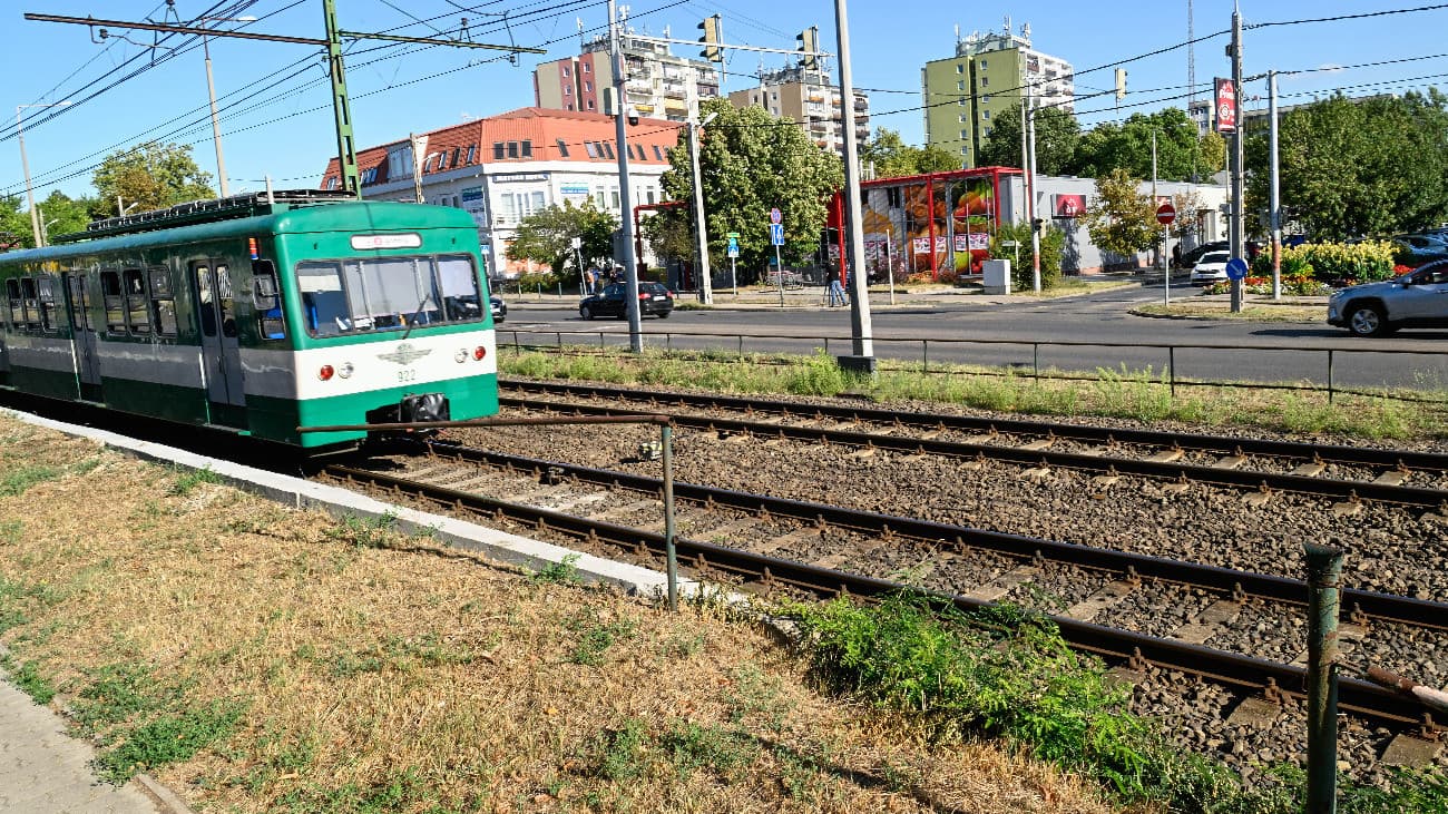 Pótlóbuszok járnak a HÉV helyett egy szakaszon