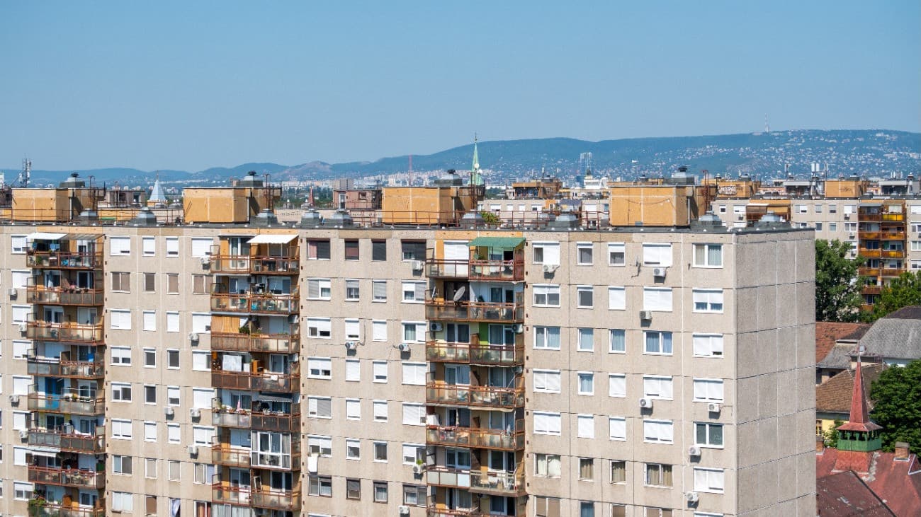 40 százalékkal csökkent az eladó lakóingatlanok iránti kereslet