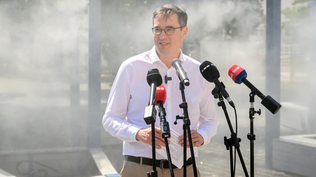 Paks leállása miatt sötétebb lesz Budapesten