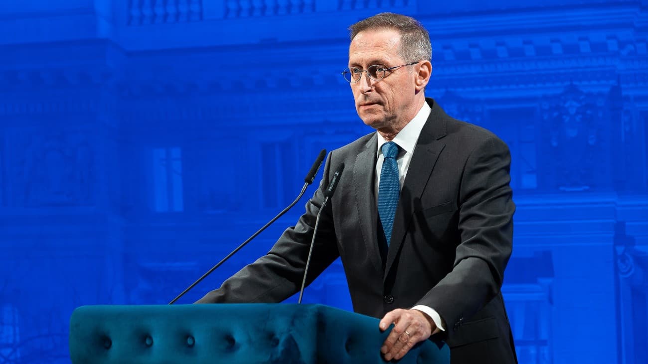 Korábbi szerződések listáit hozta nyilvánosságra a Magyar Nemzeti Bank a Matolcsy-korszakból
