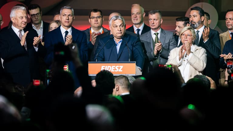 Nem nyilvános kormányhatározatokkal oszthatott szét csillagászati összegeket az Orbán-kormány