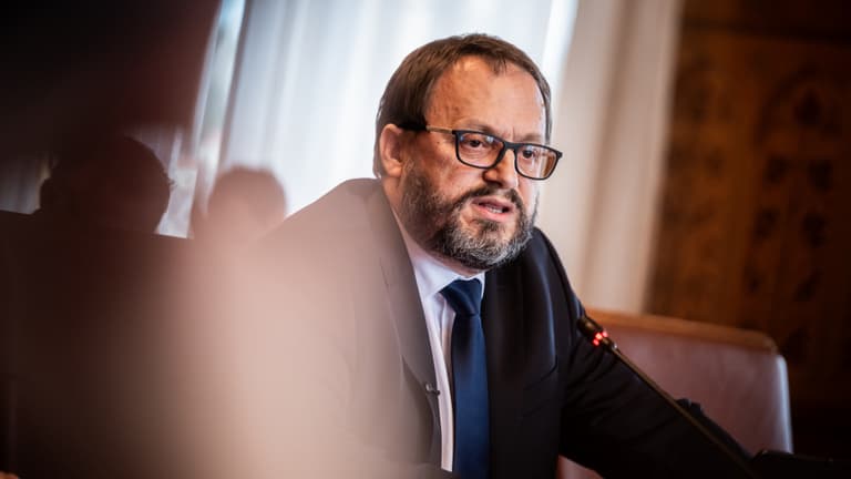 Kiderült, mit kezdenek Kármán Andrásék az Orbán-kormány kellemetlen örökségével