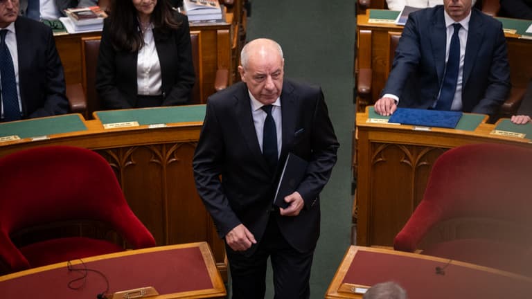 Political Capital: a kormány nyerte a köztársasági elnök elmozdításáról szóló csatát