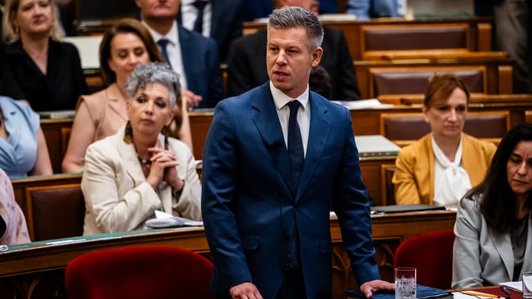 Magyar Péter először beszélhet a parlament előtt az új köztársasági elnökről