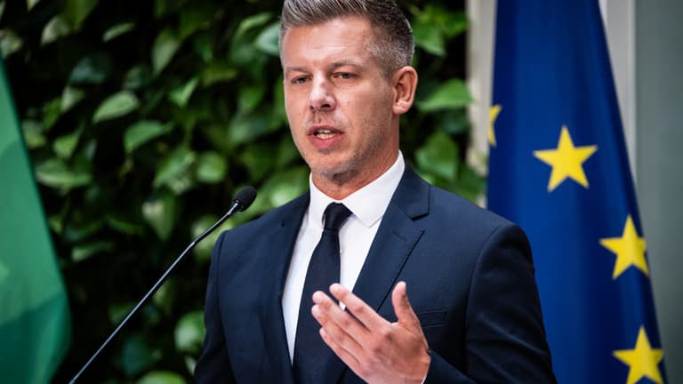 Magyar Péter: Kilenc centivel a vasárnapi mélypont felett a Duna, üzemel a paksi turbina