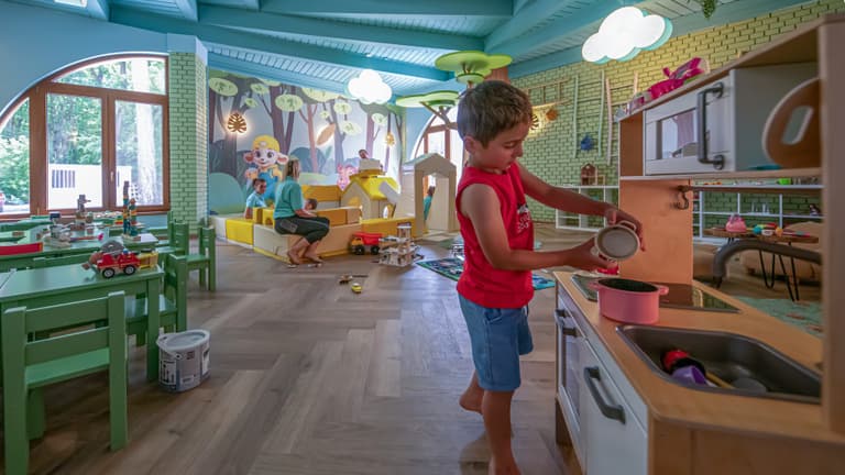 Megnyitotta kapuit a kisgyermekes családok földi paradicsoma