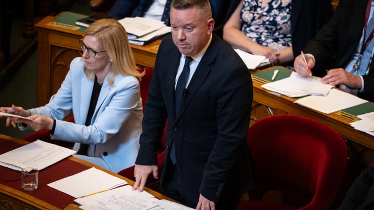 Kemény üzenetet küldtek Pósfai Gábornak a rendőrök, nem a vezetőcserék érdeklik őket