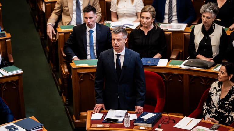Magyar Péter újra a parlamentben, fontos döntést hoznak a képviselők - Az Országgyűlés ülése