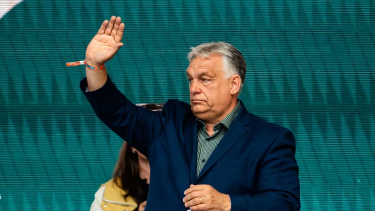 Reuters: egyes Orbán-közeli cégek akár el is tűnhetnek a piacról