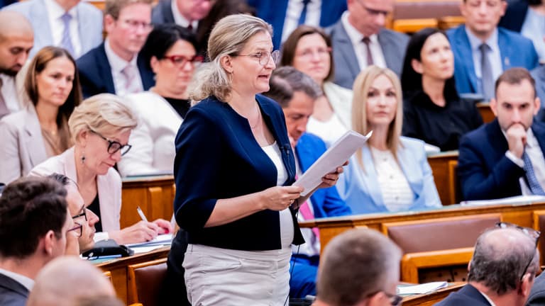 Orvosokat meneszt a Tisza-kormány, szerintük morális és szakmai szempontból tarthatatlan a helyzet
