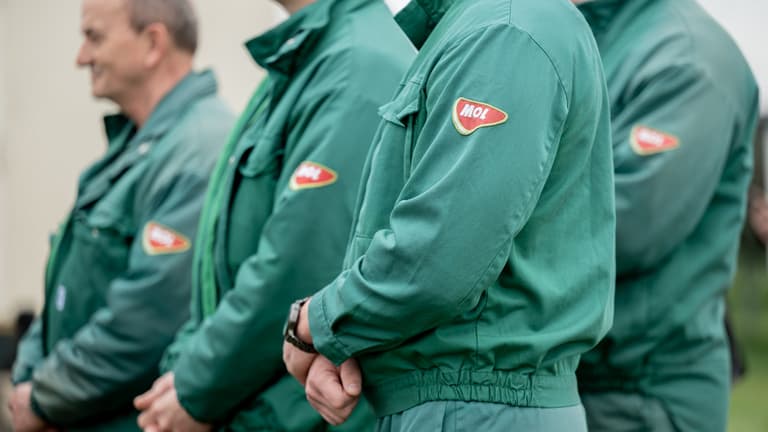Fontos megállapodást kötött a Mol: Magyarországon tárolhatják Ukrajna üzemanyagának egy részét