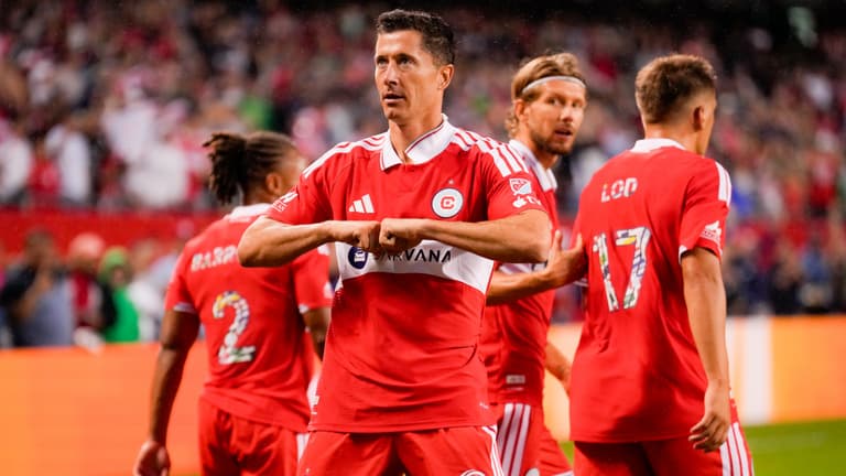 Lewandowski egymaga nyert meccset új klubjának, Gazdagék ellen tért vissza Messi az MLS-ben