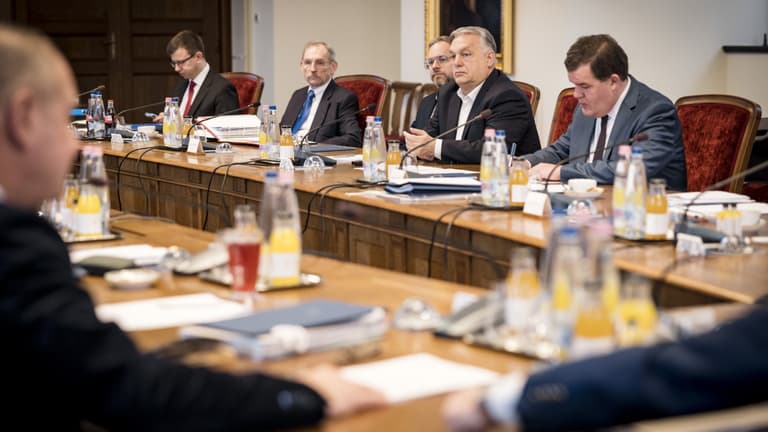A kormányváltás előtt több mint száz titkosított döntést hozott az Orbán-kabinet