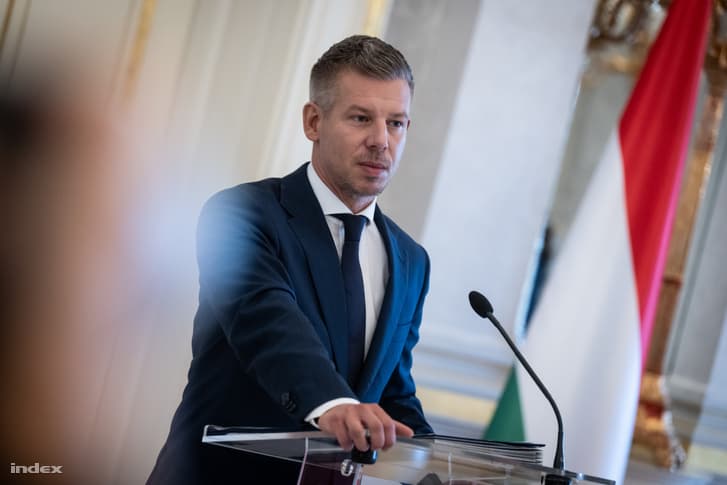 Magyar Péter: Az utolsó paksi turbinát talán holnap is üzemben tarthatják