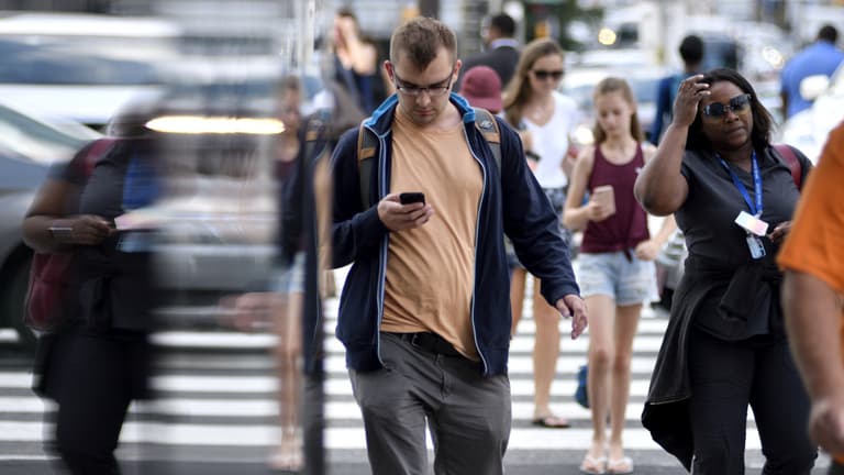 Szigorú korlátozásokat és félmilliárd dolláros büntetést kapott a Meta