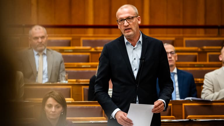 Rendkívüli átvilágítás indult a Nemzeti Színházban